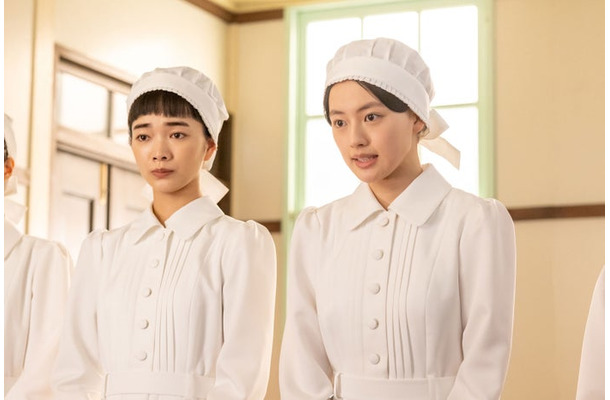 見上愛、上坂樹里「風、薫る」第62話(C)NHK