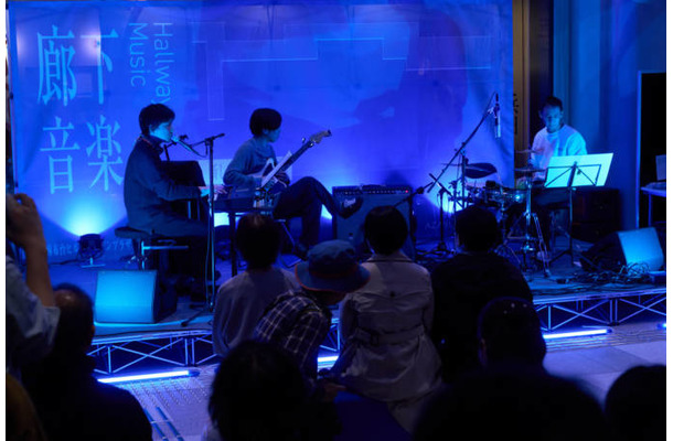 麻布台ヒルズで好評のアコースティックライブ特別回「廊下音楽Vol.5：Summer Special」7月31日に開催
