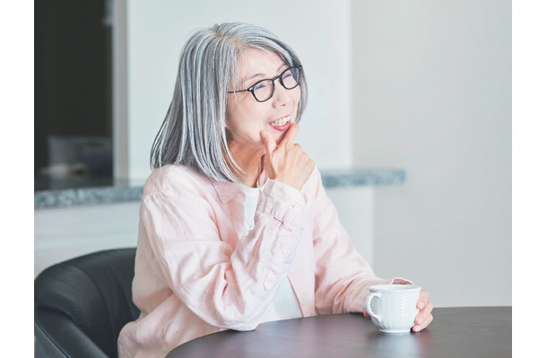 違和感やストレスを感じる関係は断ってヨシ！60歳女性インフルエンサーが教える「手放し活」で、気配りしすぎな女性の「もやもや」をスッキリ解消