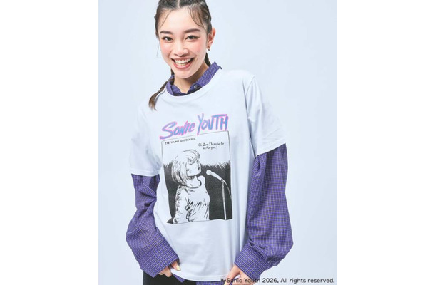 「niko and …」からSONIC YOUTHを大胆にデザインしたTシャツなどが登場。7月2日より販売開始