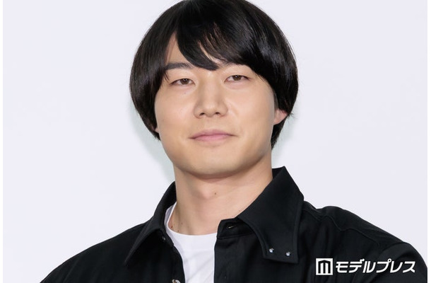 「税金で買った本」取材会に出席した青木マッチョ(C)モデルプレス