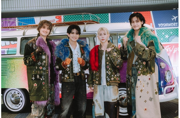 Aぇ! group(左から)小島健、正門良規、末澤誠也、佐野晶哉/撮影:Kosuke Ito(提供写真)