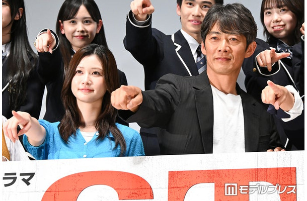 「GTO」制作発表会見に出席した生見愛瑠、反町隆史（C）モデルプレス