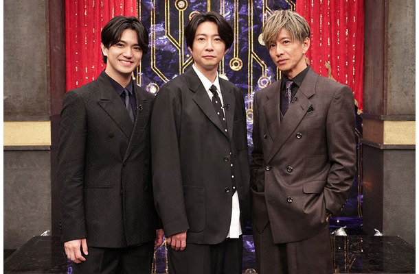 (左から)正門良規、相葉雅紀、木村拓哉(C)フジテレビ