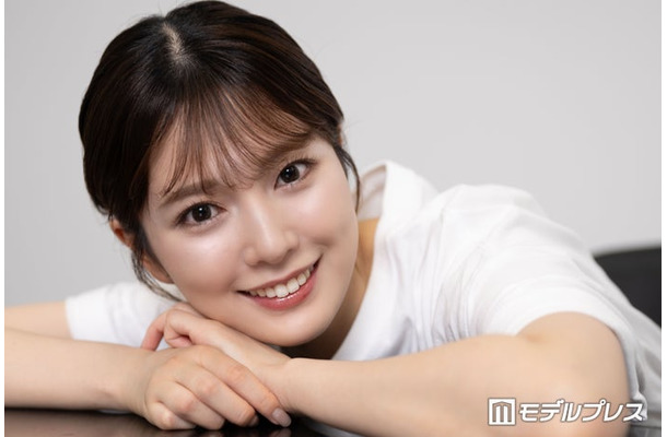 モデルプレスのインタビューに応じた黒田みゆアナ(C)モデルプレス