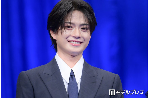 劇場版「TOKYO MER~走る緊急救命室~CAPITAL CRISIS」完成披露舞台挨拶に出席した岩瀬洋志(C)モデルプレス