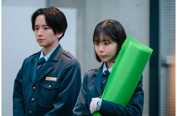 板垣李光人、趣里「大空港～GATE24～」第1話（C）テレビ朝日