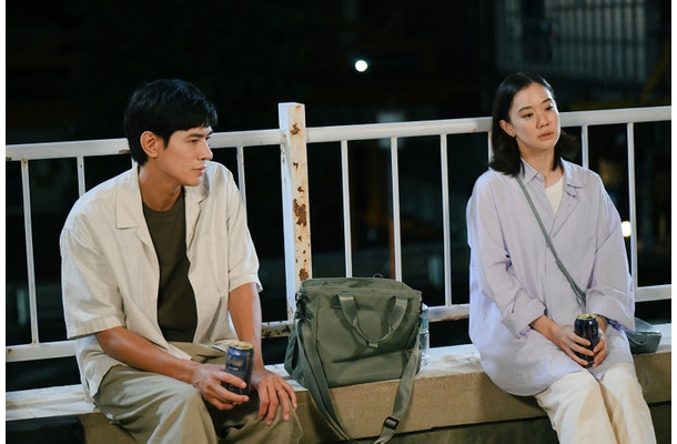 中島歩、蒼井優「Tシャツが乾くまで」第4話(C)TBS