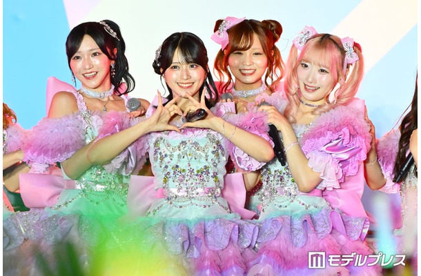 野口衣織、佐々木舞香、大場花菜、齋藤樹愛羅/=LOVE(C)モデルプレス