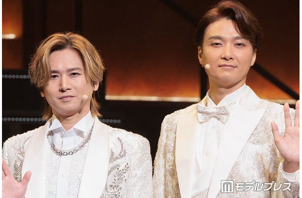 「New HISTORY COMING ARENA LIVE-The Imperial Theatre Symphony-」開幕記念会見に出席した堂本光一、井上芳雄(C)モデルプレス