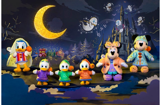 「ぬいぐるみバッジ」各2,800円、「ぬいぐるみチャームセット」3,600円(C)Disney