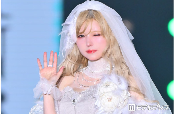 益若つばさ(C)モデルプレス