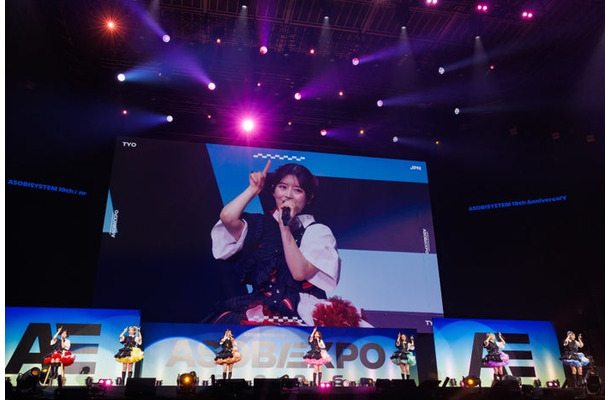 FRUITS ZIPPER(C)ヨシモリユウナ、樋口隆宏、石井亜希、岩本弘基