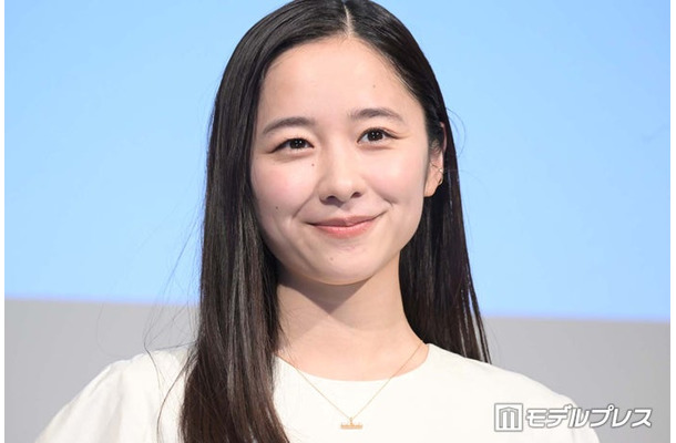 堀田真由(C)モデルプレス