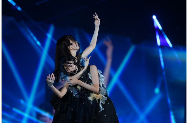 賀喜遥香、遠藤さくら「乃木坂46 真夏の全国ツアー2026」（C）乃木坂46LLC