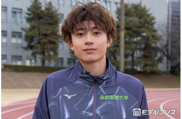 インタビューに応じた水沢林太郎(C)モデルプレス