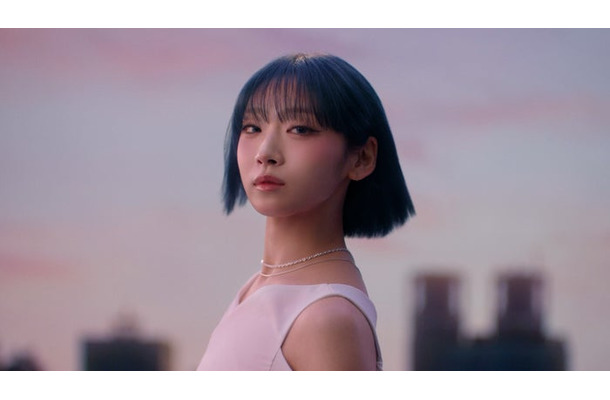 JISOO「いち髪 PREMIER」新CM「後ろ姿のリレー」篇(提供写真)