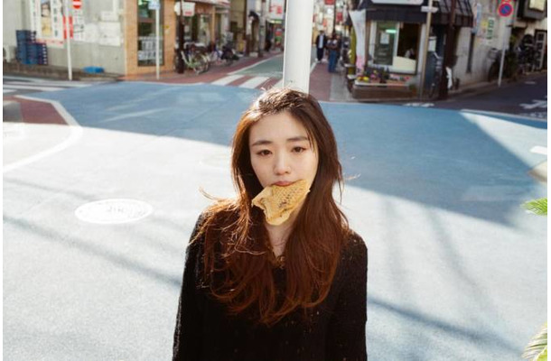 にしな、Spotify「BLUE? It’s Okay」第3弾アーティストとして登場。大沢誉志幸の「そして僕は途方に暮れる」をカバー