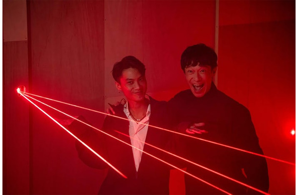 堺雅人、オーム・タナパック「VIVANT」（C）TBS