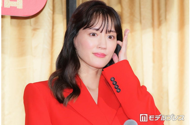 映画「ファーストボイス」完成披露試写会イベントに出席した綾瀬はるか(C)モデルプレス