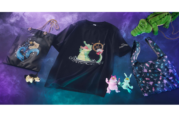 トートバッグ5500円/ Tシャツ 4500円/ショルダーバッグ4500円/ エコバッグ1500円/ぬいぐるみキーチェーン<シェンシ>2800円/ぬいぐるみキーチェーン<ペイン、パニック>5300円