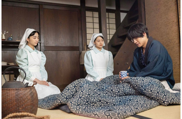 見上愛、上坂樹里、佐野晶哉「風、薫る」第124話(C)NHK