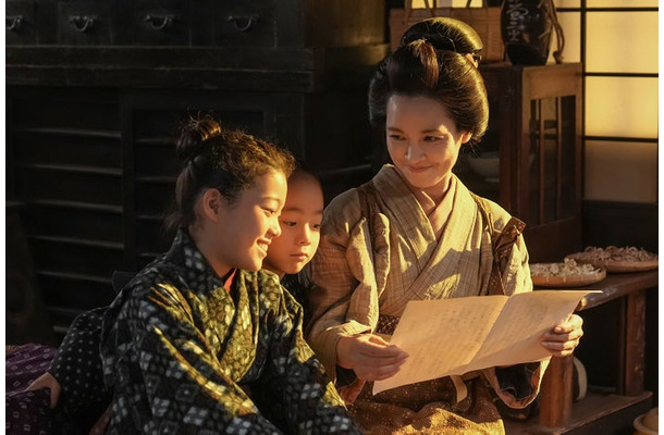 村上蘭、国仲涼子「ブラッサム」第4話(C)NHK