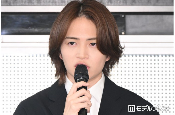 囲み取材に出席した菊池風磨(C)モデルプレス