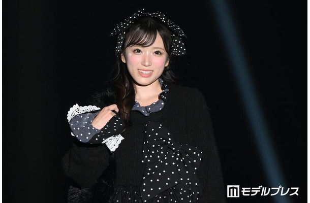 矢吹奈子(C)モデルプレス