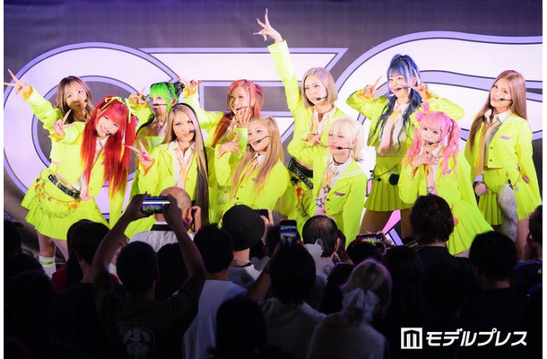 デビュー前日お披露目イベントに出席したGALEDGE.(C)モデルプレス