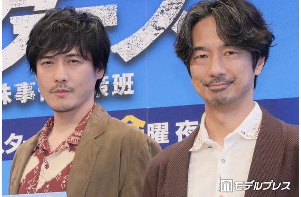 ドラマ9「ボーダーズ 警視庁特殊事件対策班」記者会見に出席した中村俊介、眞島秀和(C)モデルプレス