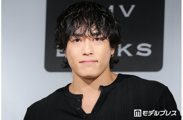 ファースト写真集『1000%』取材会に出席した中務裕太(C)モデルプレス