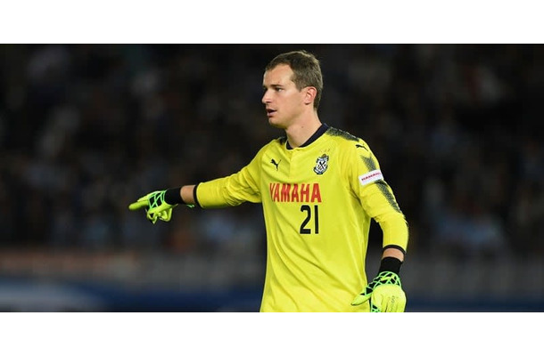 磐田GKカミンスキー、今年も“神“の予感！開幕戦でやった「超セーブ」がコレ