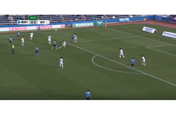 51歳の三浦知良、J2の試合で「股抜き」をキメる！