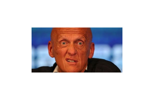 コッリーナさん、UEFAの役員を突如退任