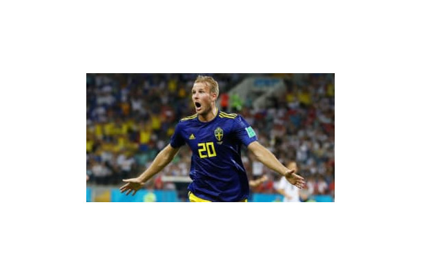 W杯でイブラを感動させたスウェーデン、FWトイヴォネンが代表引退
