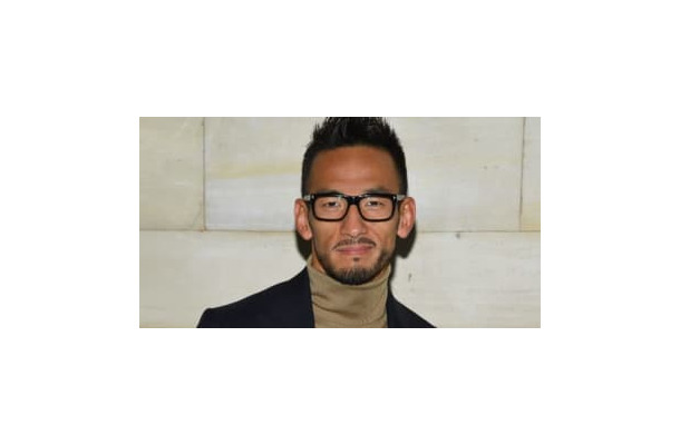 中田ヒデがルイ・ヴィトンのショーに現る！ファッションはこんな感じ