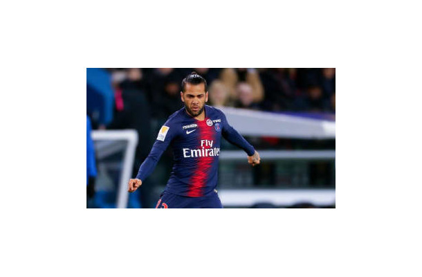 PSG、ダニ・アウヴェスを中盤で起用…結果は