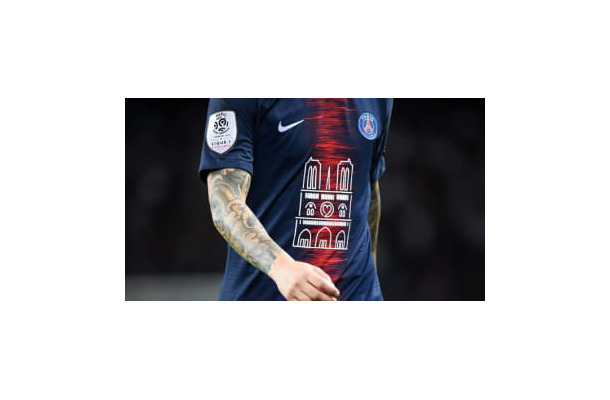 PSG、「ノートルダム大聖堂」 特別ユニフォームを着用！画像で見る