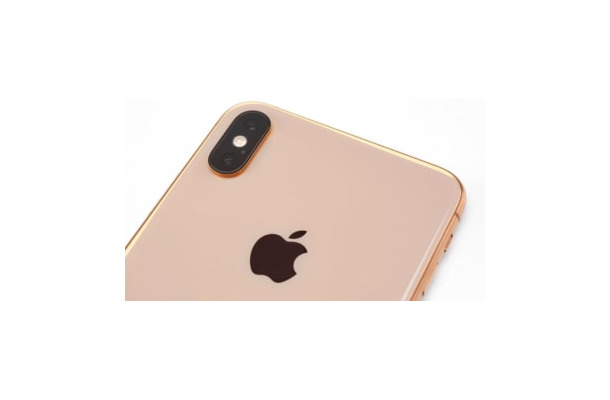 CL優勝のリヴァプール選手たち、「黄金のiPhone Max」 をゲットか