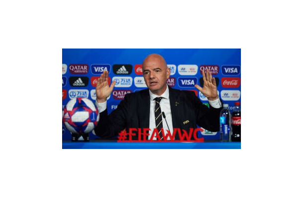 FIFA、女子サッカーに巨額投資へ　W杯はチーム増、女子クラブW杯も