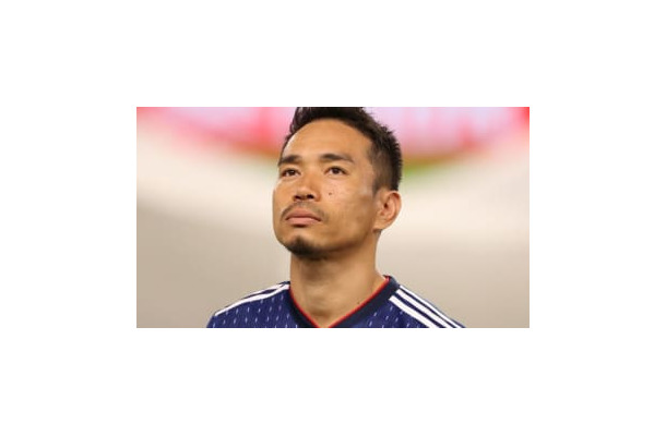 長友佑都、愛されすぎ！33歳誕生日の「手荒い祝福」がこれ