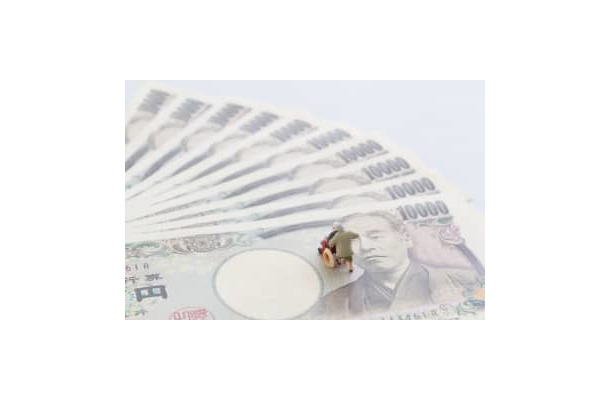 資金1000万円以下で老後を乗り切るための方法とは？ やりがちなのが、必要な食費などをカットしてしまうこと。住まいや車などの固定費を削減して生活コストを下げ、老後の赤字を少なくする方法について解説していただきます。