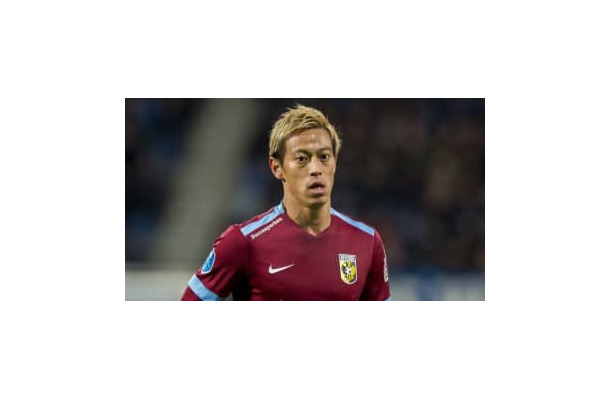 本田圭佑、ベンチ降格へ…新監督が現状を評価せず？