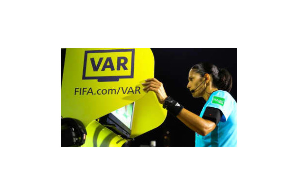 「VAR、ゴミにすぎん」プラティニが容赦なし