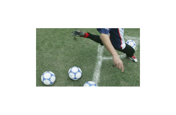 52歳カズも仰天！？ギネス記録を狙う「75歳の現役サッカー選手」がこちら