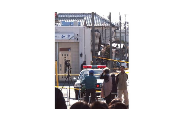 拳銃乱射で4人が死亡した前橋市のスナック＝2003年1月