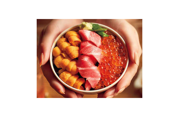 うにといくらがキラキラ輝く海の宝石箱が味わえる！都内屈指の人気海鮮丼５選
