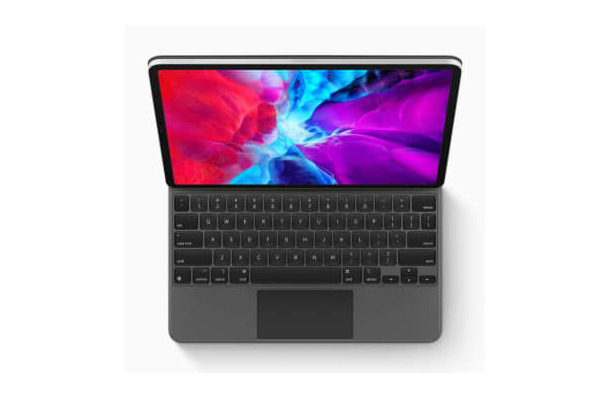 米アップルのタブレット端末の上位機種「iPad（アイパッド）プロ」とキーボードの新製品（同社提供・共同）