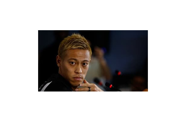 「本田圭佑はブラジルでお手本になれる！」 あのオリヴェイラ監督が絶賛